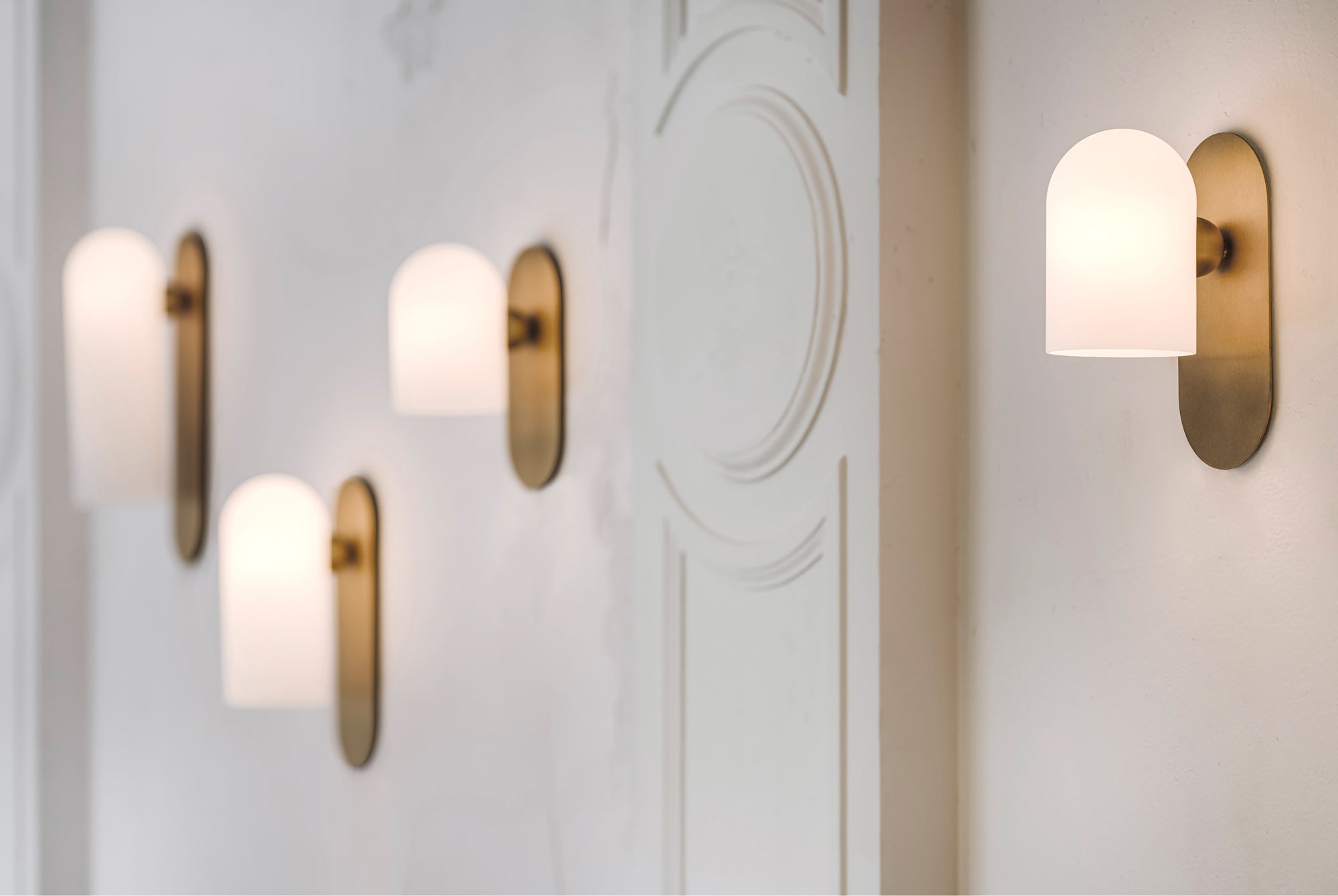 Schwung Odyssey Burnished Brass Wall Light | Small